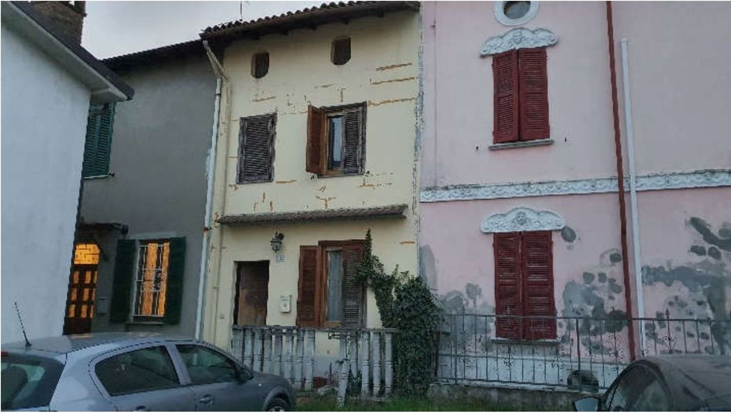 Casa de 4 habitaciónes en Bressana Bottarone, Italy No. 142344