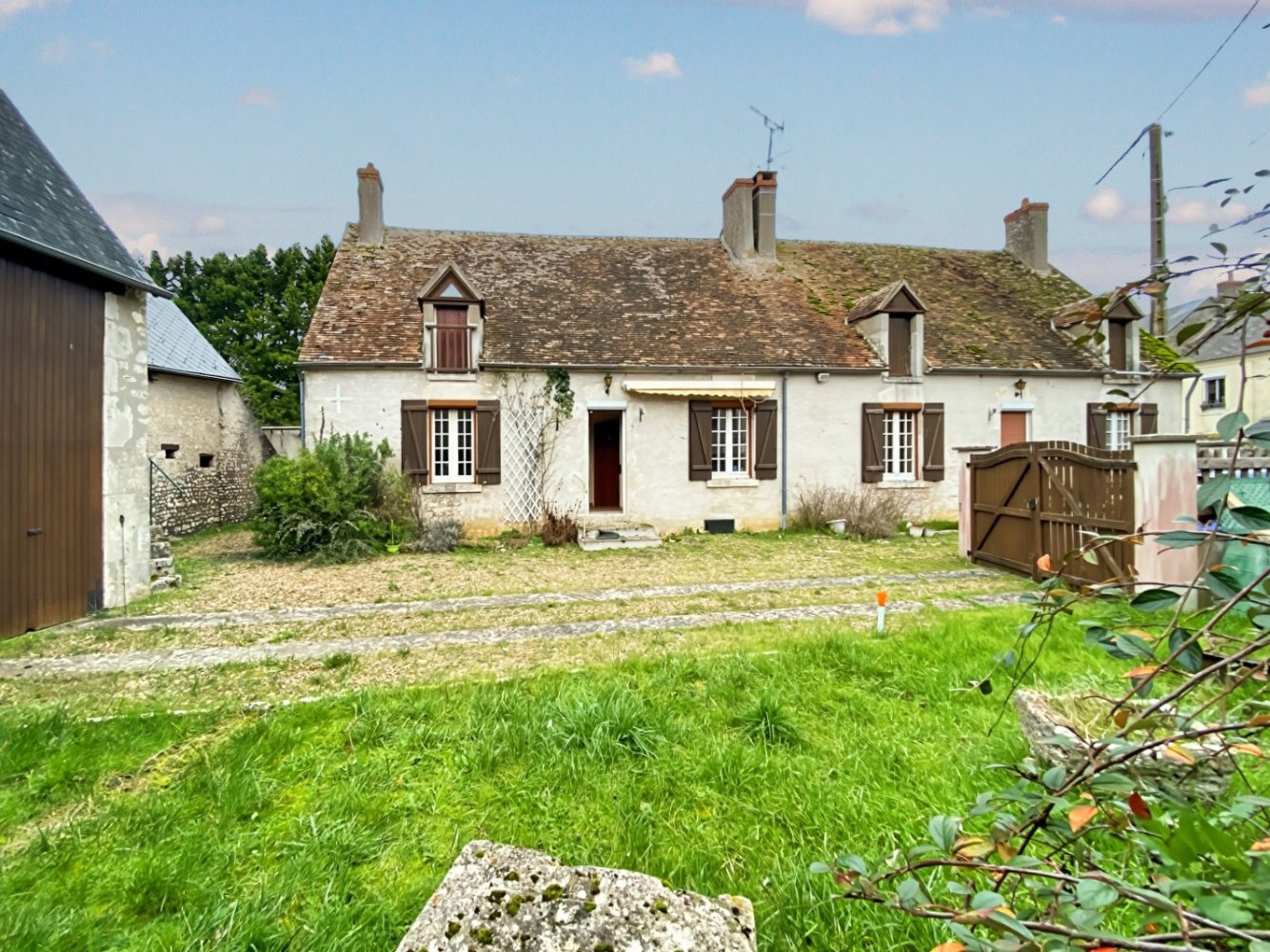 4 Schlafzimmer Haus in Binas, France, Nr. 45698