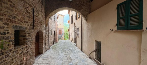 5-Zimmer Wohnung in Nocera Umbra, Italy, Nr. 173899 2