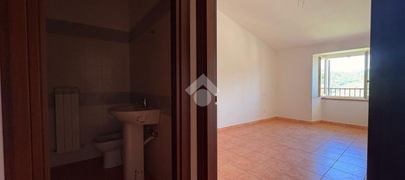 5-Zimmer Wohnung in Nocera Umbra, Italy, Nr. 173899 14
