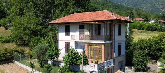 2 bedrooms House in Val della Torre, Italy No. 305701 2