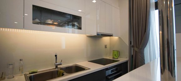 2 rooms Office in District 1, Vietnam No. 17909 8