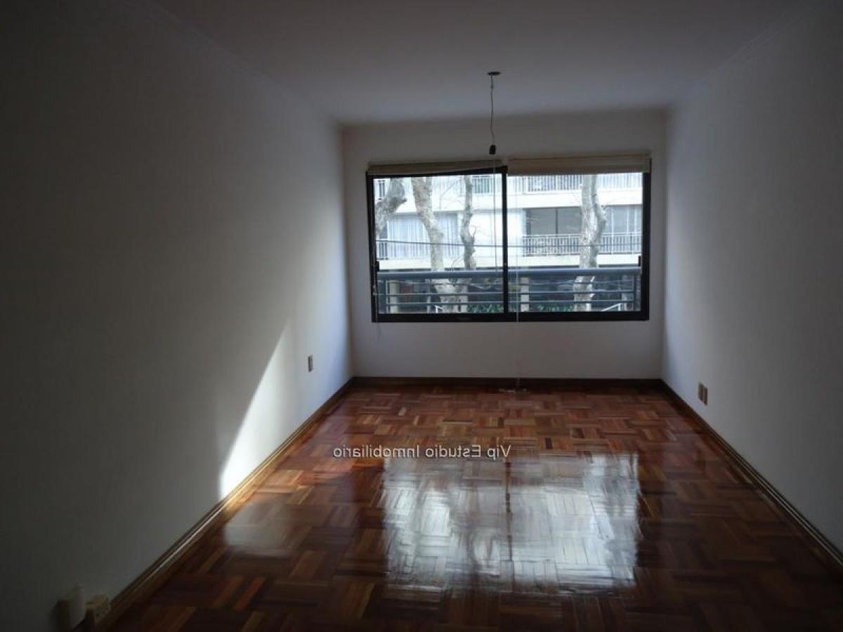 Estudio en Montevideo, Uruguay No. 6617