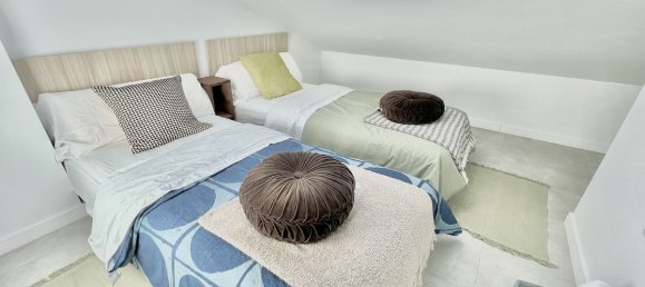 Apartamento de 15 dormitorios en Málaga, Spain No. 29798 34