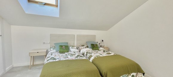 Apartamento de 15 dormitorios en Málaga, Spain No. 29798 29