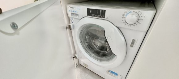 Apartamento de 15 dormitorios en Málaga, Spain No. 29798 8