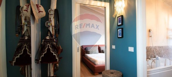 Дом с 4 комнатами в Оспиталетто, Италия № 269674 18