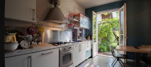 Дом с 4 комнатами в Оспиталетто, Италия № 269674 8