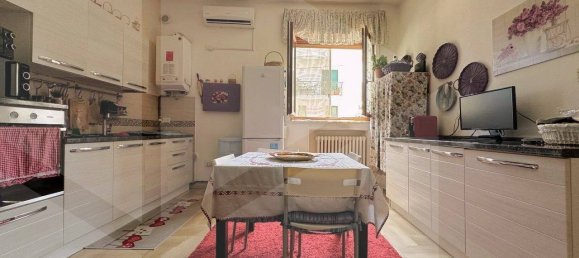 2غرفة عقار تجاري في Triggiano, Italy رقم 26902 8