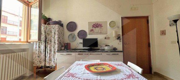 2غرفة عقار تجاري في Triggiano, Italy رقم 26902 4