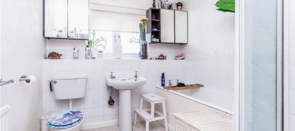 3 غرف نوم منزل في Croydon, United Kingdom رقم 7979 37