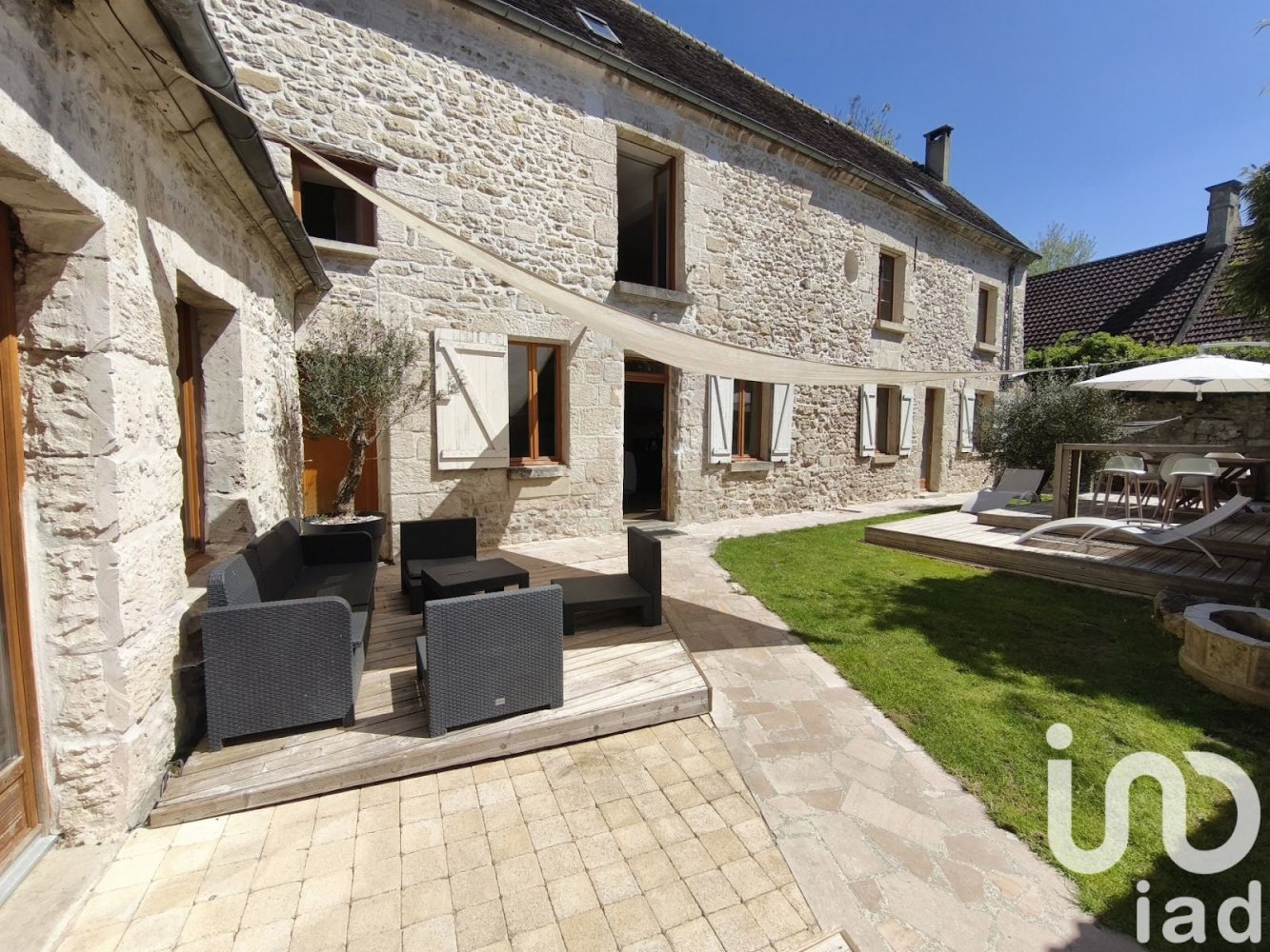 5 Schlafzimmer Haus in Crepy-en-Valois, France, Nr. 269342