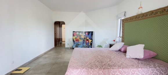 4 bedrooms Villa in Faro, Portugal No. 195015 19
