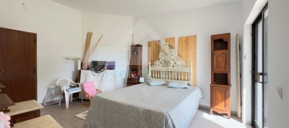 4 bedrooms Villa in Faro, Portugal No. 195015 12