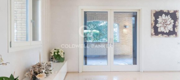 5 rooms Villa in Mezzago, Italy No. 30553 30