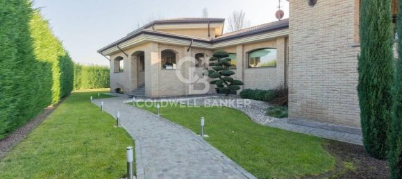 5 rooms Villa in Mezzago, Italy No. 30553 25