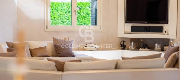 5 rooms Villa in Mezzago, Italy No. 30553 9