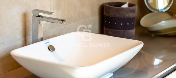 5 rooms Villa in Mezzago, Italy No. 30553 11