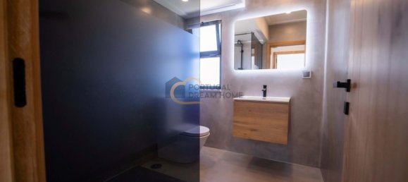 5 bedrooms Villa in Quarteira, Portugal No. 33043 33