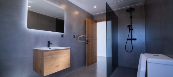 5 bedrooms Villa in Quarteira, Portugal No. 33043 34