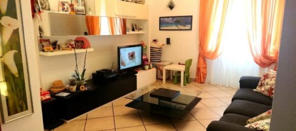 2 bedrooms Apartment in Livorno, Italy No. 252591 5