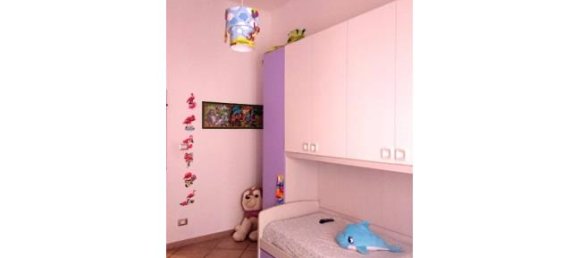 2 bedrooms Apartment in Livorno, Italy No. 252591 2