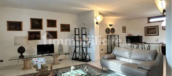 3 bedrooms Apartment in Assisi, Italy No. 230165 4