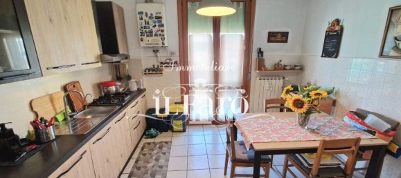 4 Schlafzimmer Wohnung in Campi Bisenzio, Italy, Nr. 363875 3