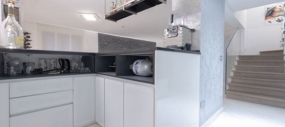 Villa de 5 habitaciónes en Lainate, Italy No. 22911 47