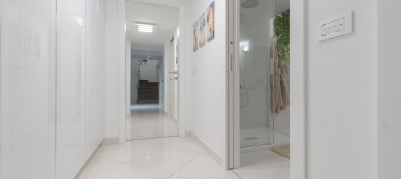 Villa de 5 habitaciónes en Lainate, Italy No. 22911 71