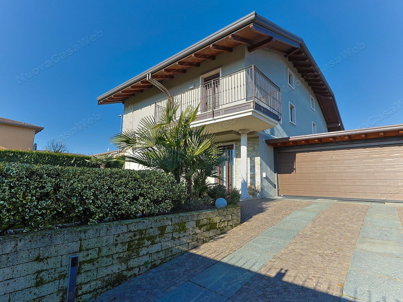 Villa de 5 habitaciónes en Lainate, Italy No. 22911