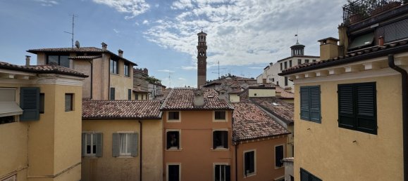 3 Schlafzimmer Wohnung in Verona, Italy, Nr. 352957 12