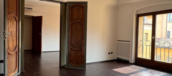 3 Schlafzimmer Wohnung in Verona, Italy, Nr. 352957 5