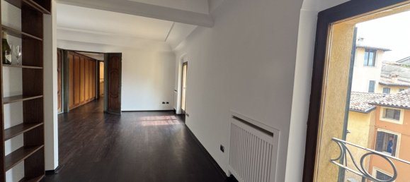 3 Schlafzimmer Wohnung in Verona, Italy, Nr. 352957 6