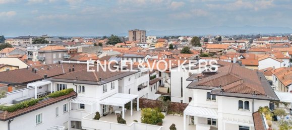 Apartamento de 5 divisões em Seregno, Italy N.º 64701 23