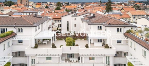 Apartamento de 5 divisões em Seregno, Italy N.º 64701 4