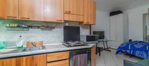 Studio in Turin, Italy No. 163531 10