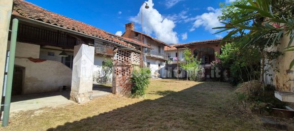 3 bedrooms House in Frossasco, Italy No. 133537 10