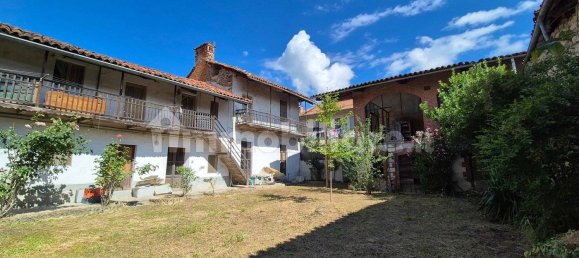 3 bedrooms House in Frossasco, Italy No. 133537 9