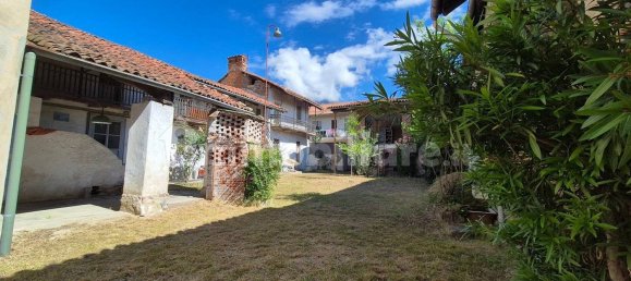 3 bedrooms House in Frossasco, Italy No. 133537 4