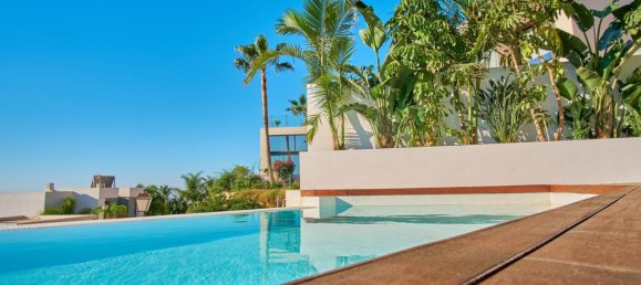 6 bedrooms Villa in Benahavis, Spain No. 4790 3