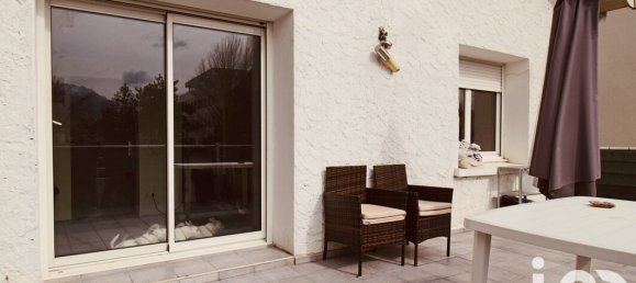 171m² Building in Eybens, France No. 240076 11