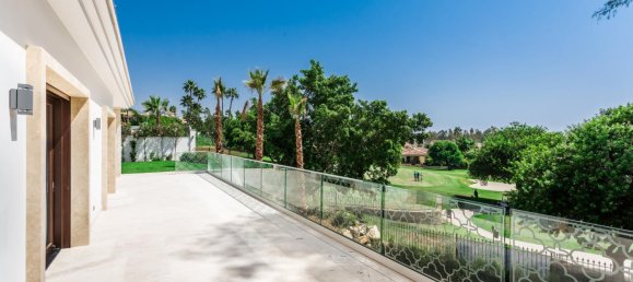 5 bedrooms Villa in Marbella, Spain No. 114056 4