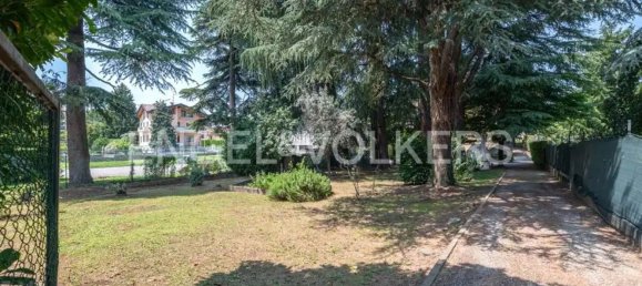 Вилла с 8 спальнями в Вилла Гуардия, Италия № 361911 23