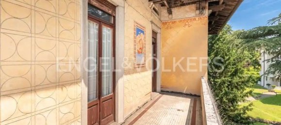 Вилла с 8 спальнями в Вилла Гуардия, Италия № 361911 26