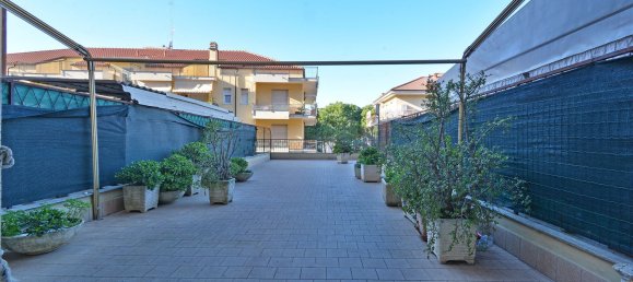 Studio in Albenga, Italy No. 170752 15