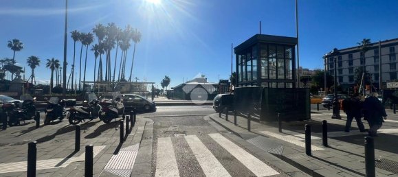 Studio in Naples, Italy No. 137038 3