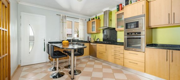 4 bedrooms House in Calheta, Portugal No. 140696 13