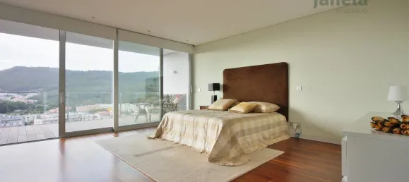 Casa de 4 dormitorios en Viana do Castelo, Portugal No. 144943 20