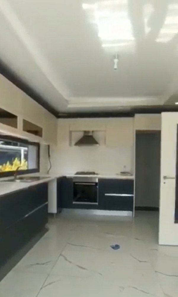 Villa 4+1 in Istanbul, Turkey, Nr. 24878